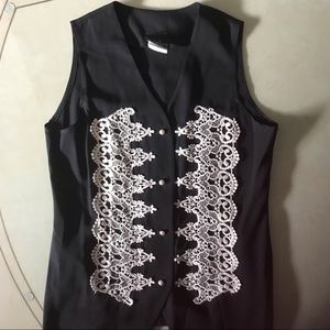 Scarlet Ladies Vest